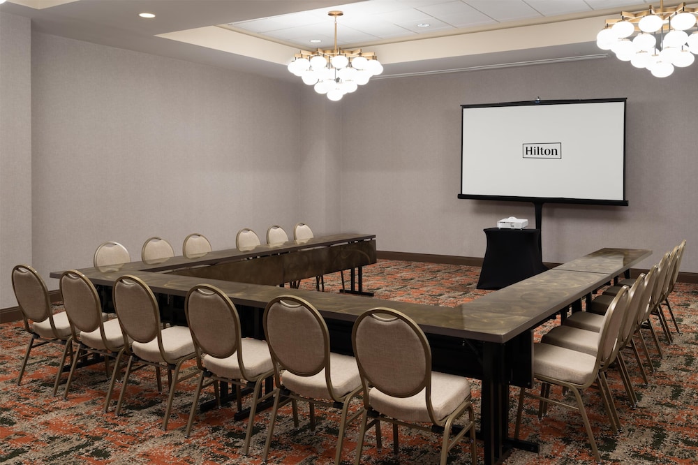 Embassy Suites by Hilton Charleston Airport Convention Ctr - photo 50