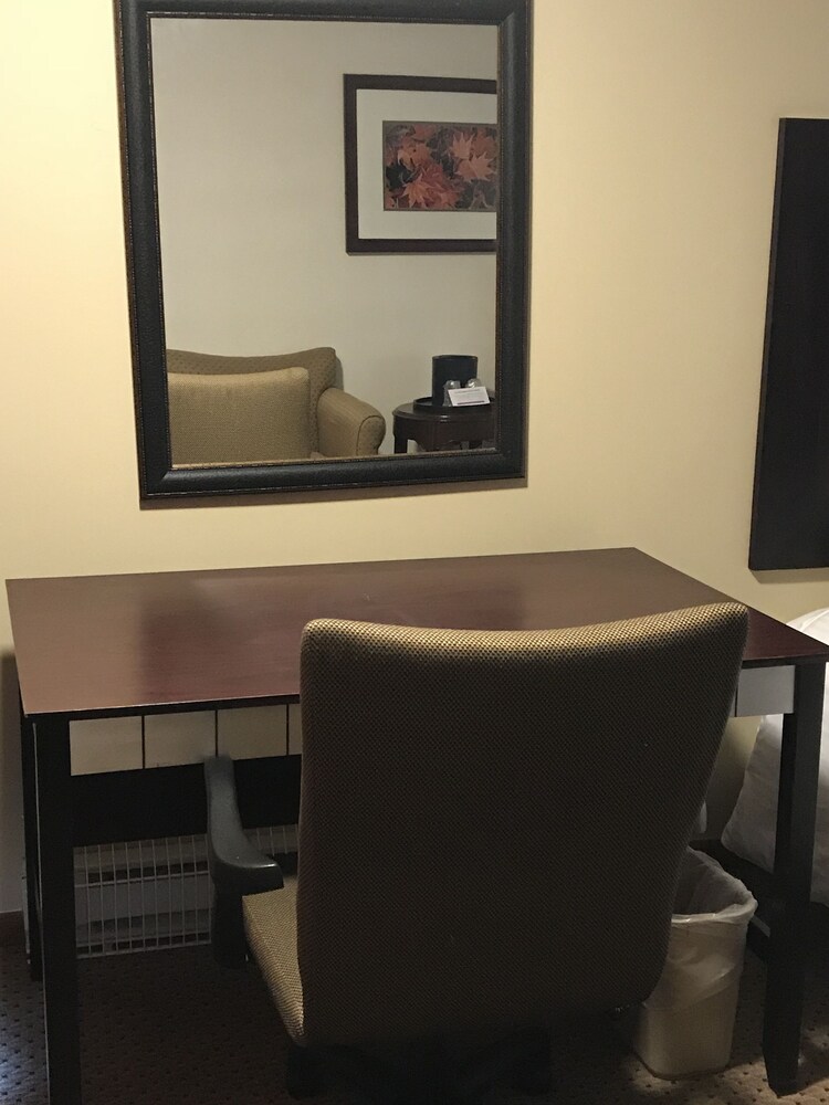 Brentwood Motor Inn - photo 11