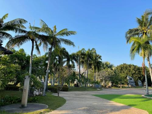 F16 Rock Garden Beach Resort Rayong — Rayong — photo 2