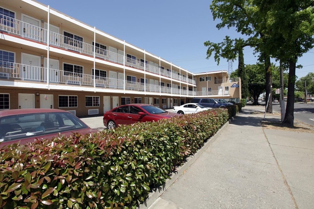 Capital City Inn Sacramento Convention Center CA - photo 13
