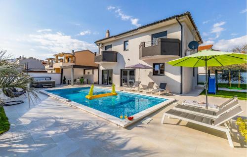 Gorgeous Home In Pula With Sauna — 5-Star Luxury Hotel in Pula, Croatia