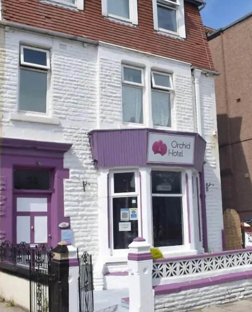 Nelcon Hotel - carbon neutral hotel in Blackpool