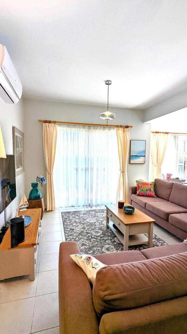 Stylish Garden Apartment at Paphos Harbour
