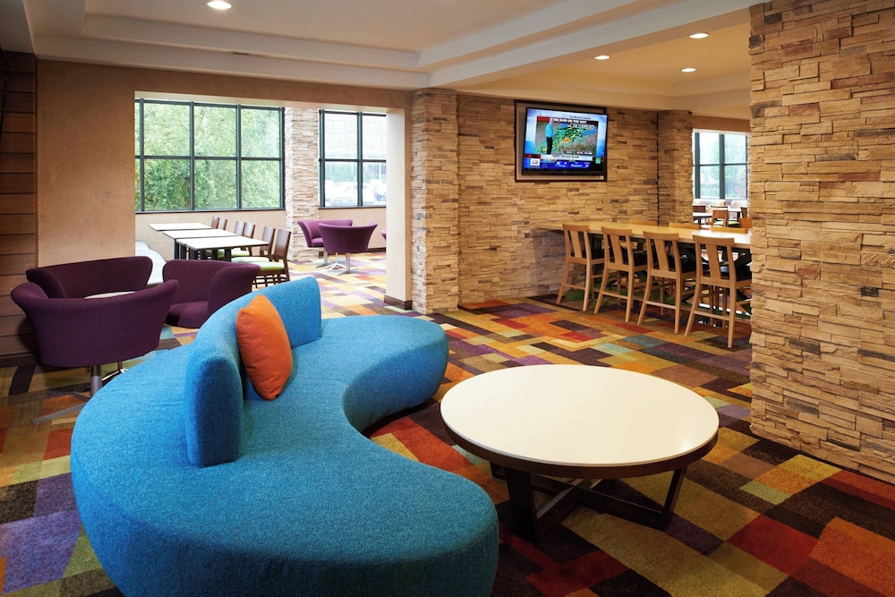 Fairfield Inn and Suites by Marriott Indianapolis East in Indianapolis, United States