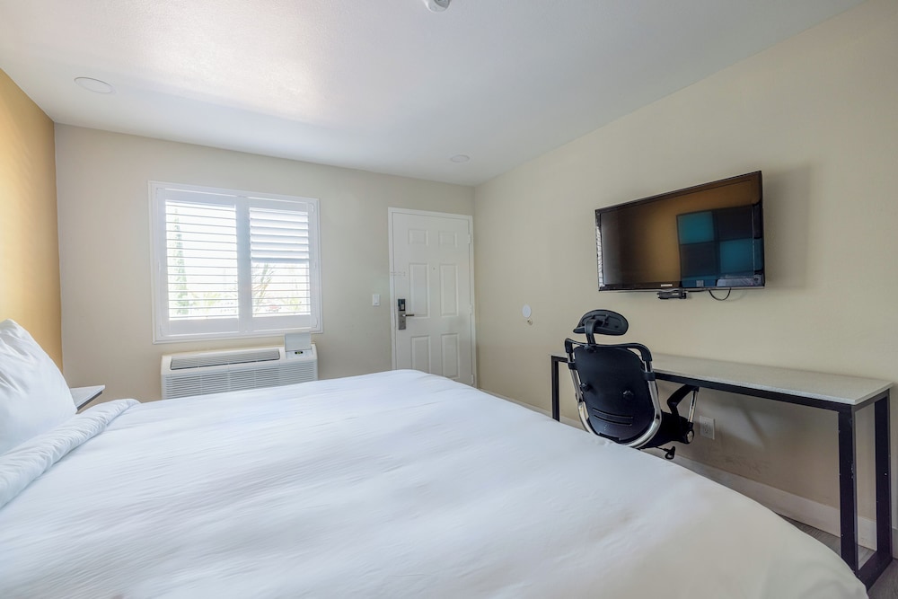 Quality Inn Victorville I 15 - photo 12