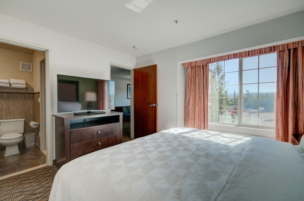 Holiday Inn West Yellowstone by IHG. - photo 39