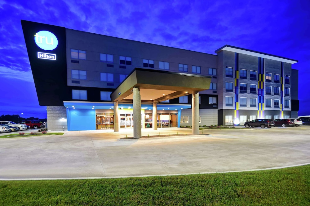 Tru by Hilton North Platte - photo 40