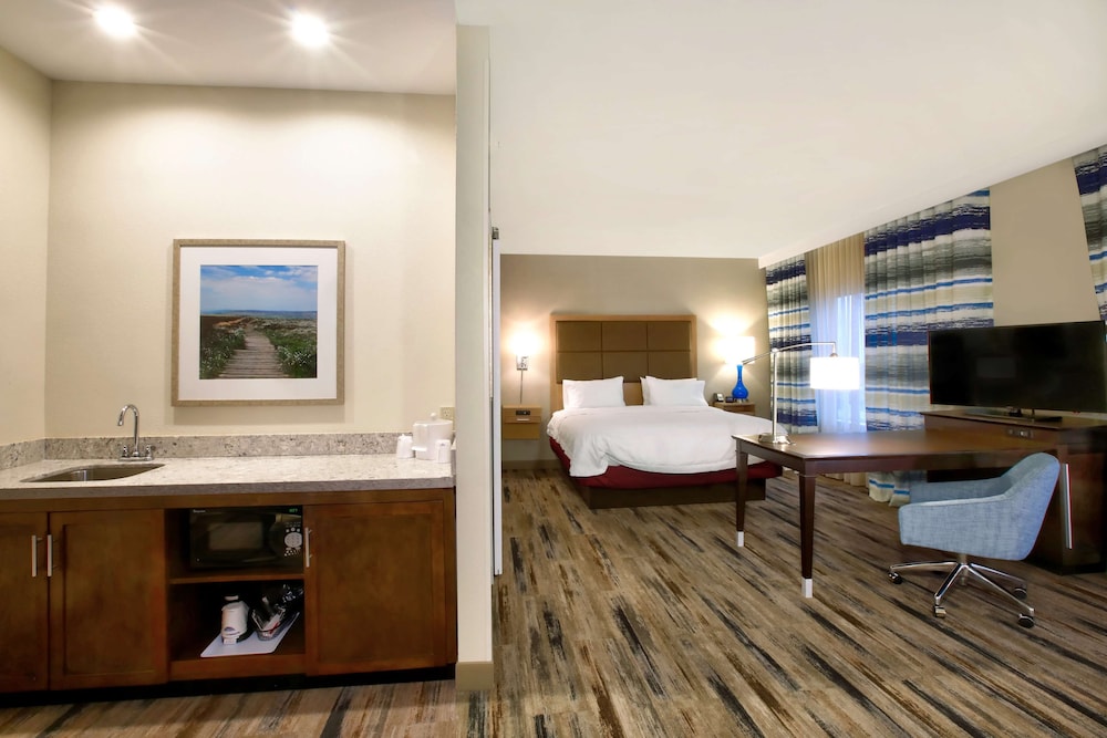 Hampton Inn & Suites Baltimore Aberdeen - photo 11