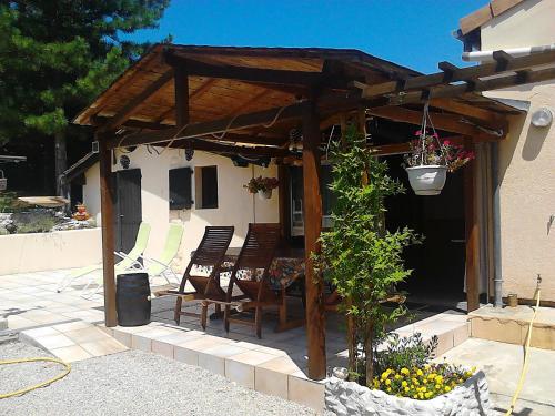 Le Chamois Dort - carbon neutral hotel in Die