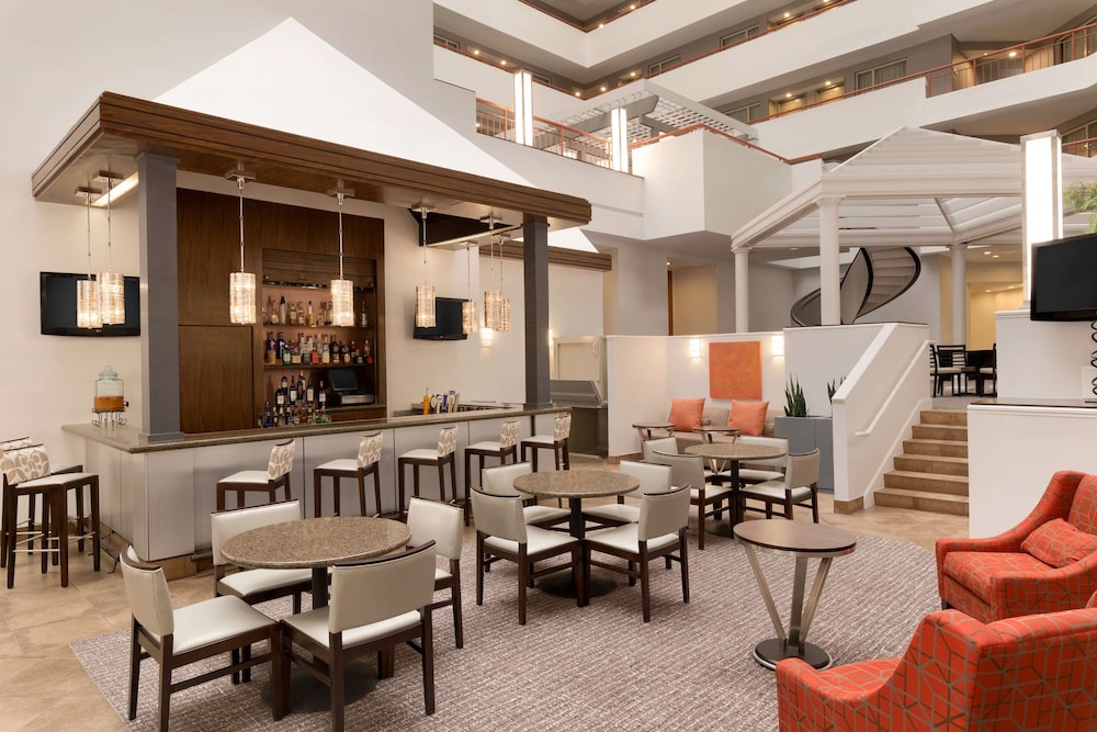 Embassy Suites by Hilton Baltimore at BWI Airport - photo 36