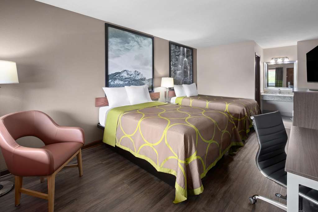 Super 8 by Wyndham Bridgeport Clarksburg Area - photo 13