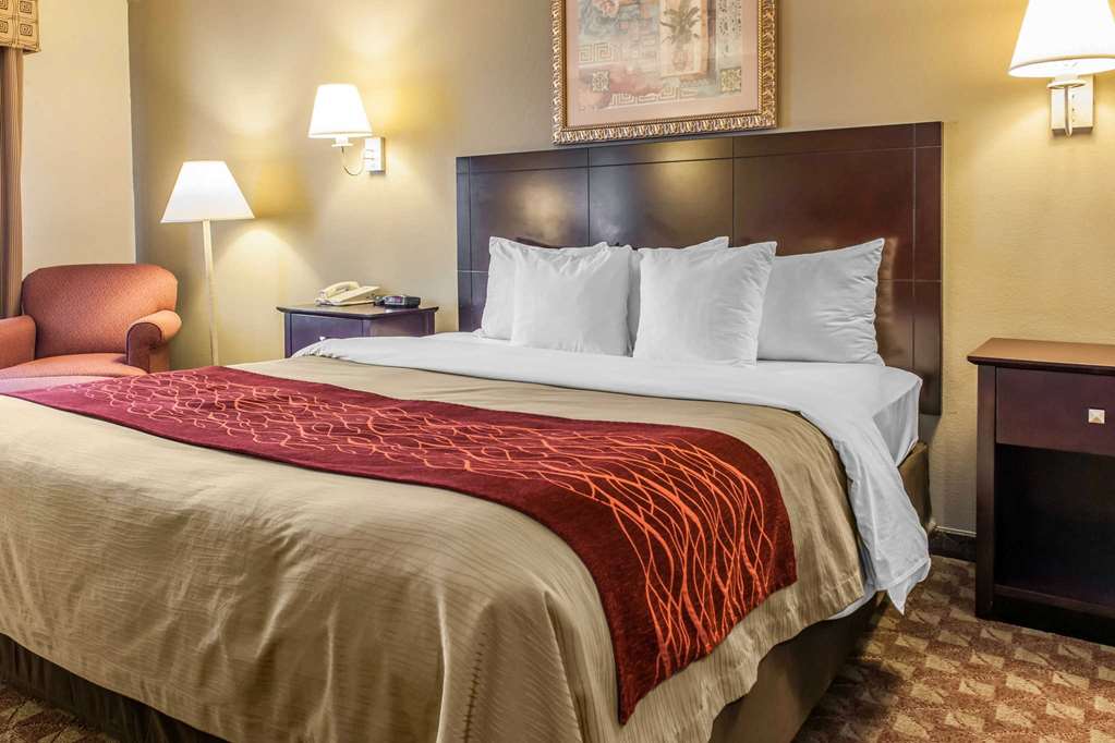 Quality Inn Defiance - photo 5