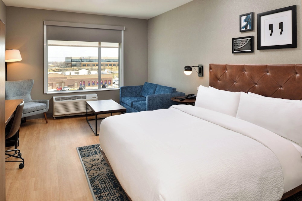 Four Points by Sheraton Kansas City Olathe - photo 14