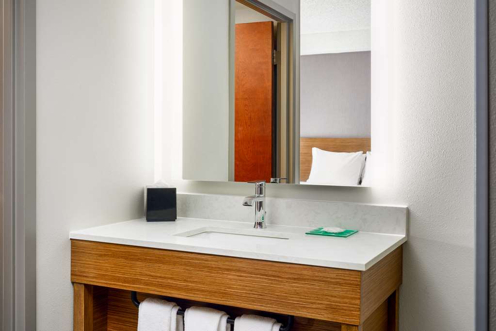 Hyatt Place Greensboro - photo 21