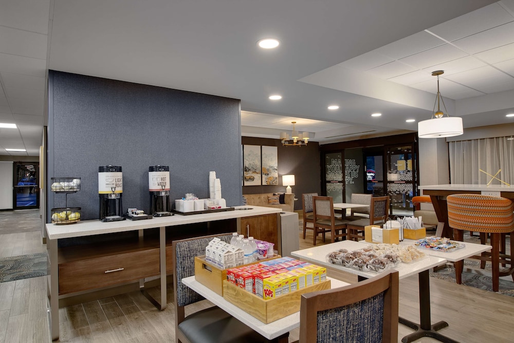 Hampton Inn Birmingham Colonnade 280 - photo 45