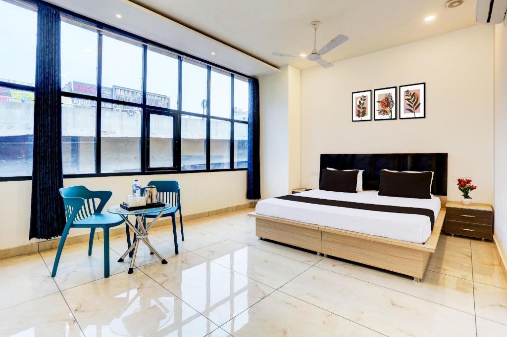 The Crown Hotel — Ludhiana — photo 4