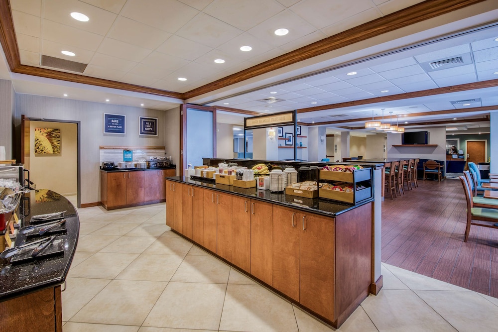 Hampton Inn Wilmington University Area Smith Creek Station - photo 52