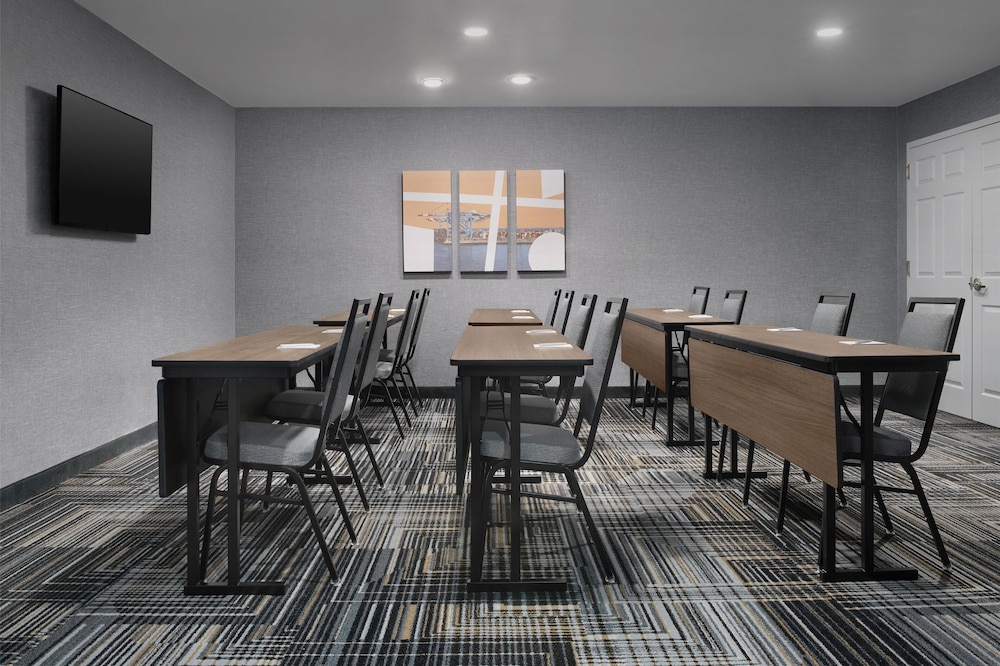Homewood Suites by Hilton Newark Cranford - photo 48