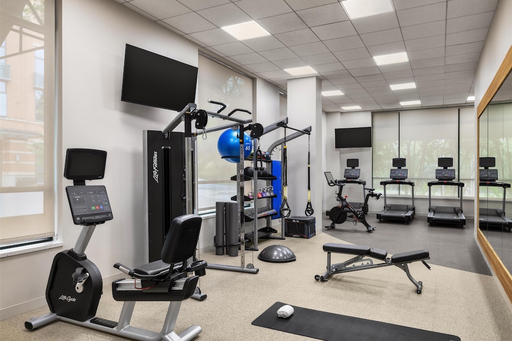 Hilton Garden Inn Arlington Shirlington - photo 33