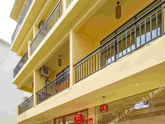 Li Jiang Ge - carbon neutral hotel in Yangshuo