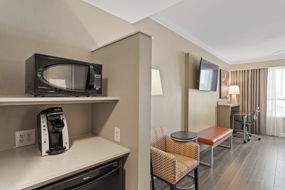 Holiday Inn Baton Rouge College Drive I 10 by IHG - photo 20