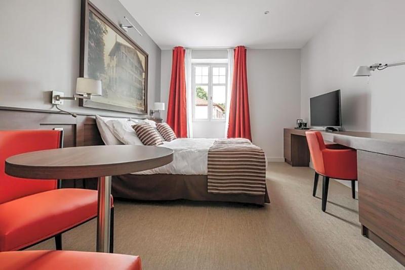 Hotel Café du Trinquet — hotel in Cambo-Les-Bains