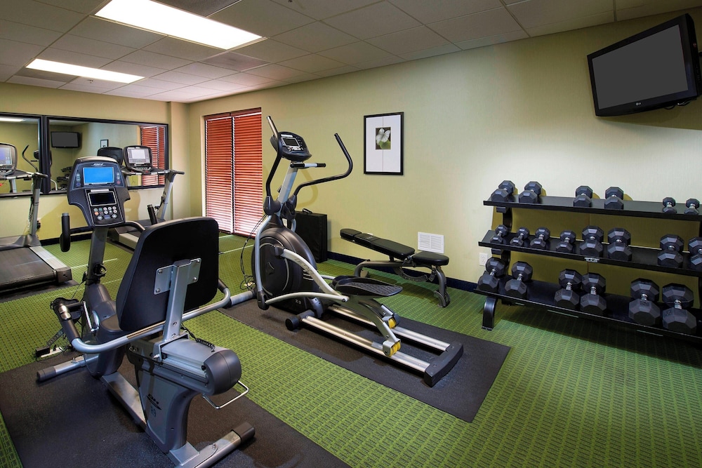 Fairfield by Marriott Inn & Suites Charleston Airport Convention Center - photo 36