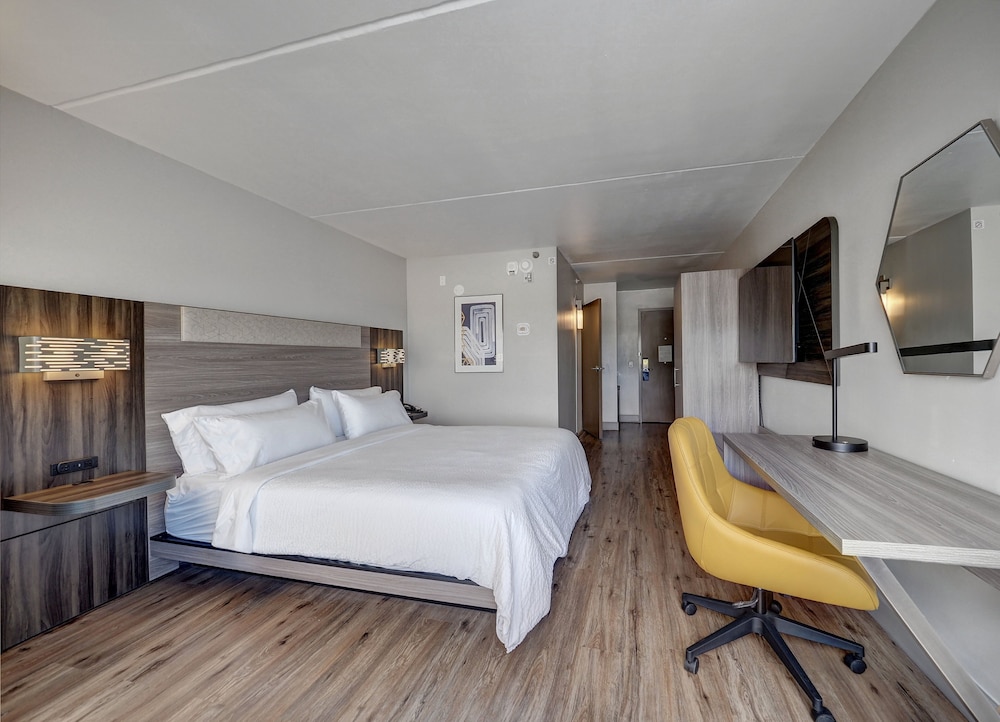 Holiday Inn Express Corpus Christi Beachfront by IHG - photo 14