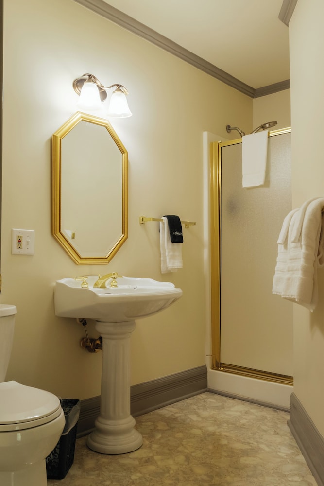 The Trott House Inn - photo 31