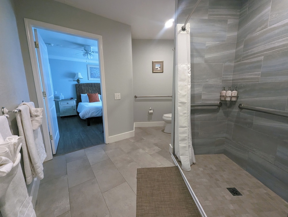 Capitola Hotel - photo 37