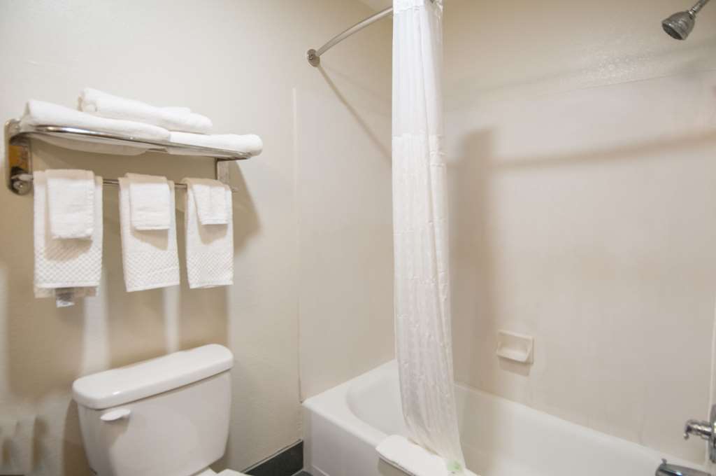 Sleep Inn & Suites Tuscaloosa East - photo 14