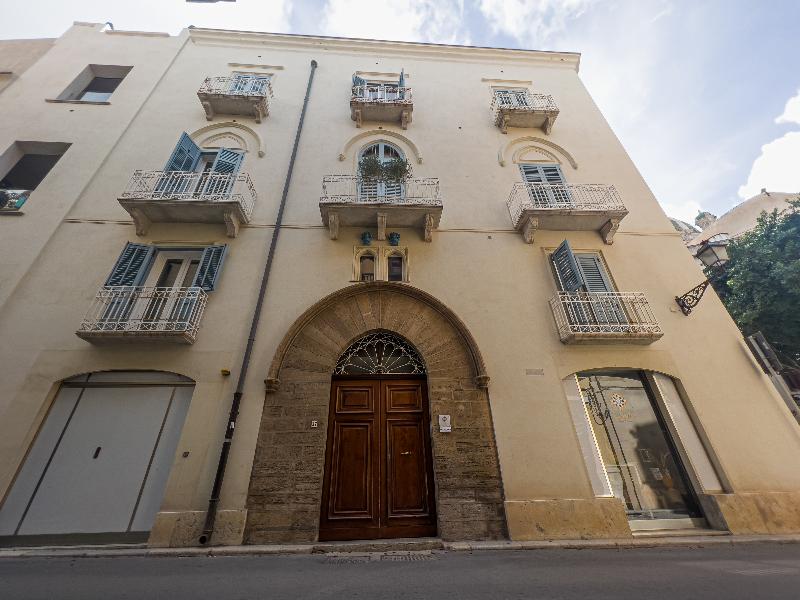 Zibibbo Suites & Rooms Aparthotel In Centro Storico A Trapani in Trapani, Italy