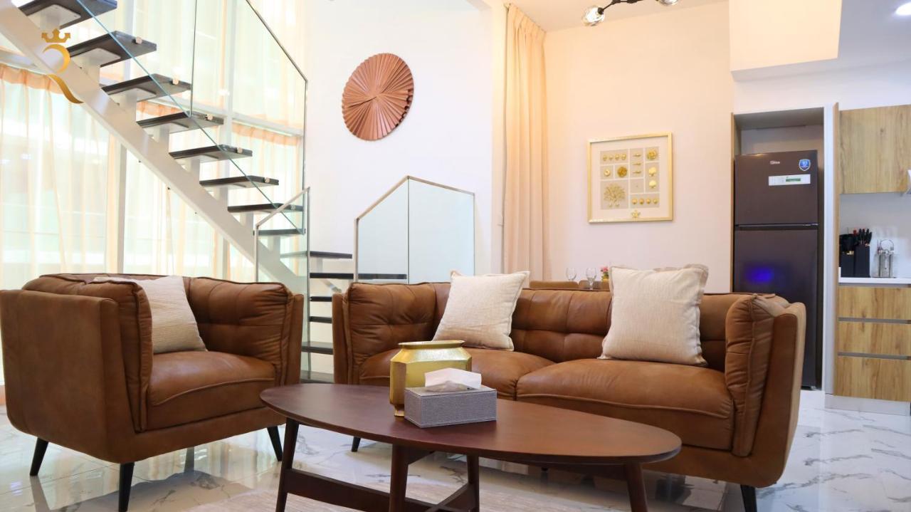 Spacious 2BR Masdar City Duplex Urban Luxe Retreat — 4-Star Luxury Hotel in Abu Dhabi, United Arab Emirates
