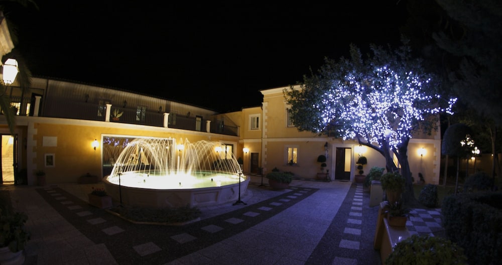 Regis Resort & Wellness — 4-Star Luxury Hotel in Turrivalignani, Italy