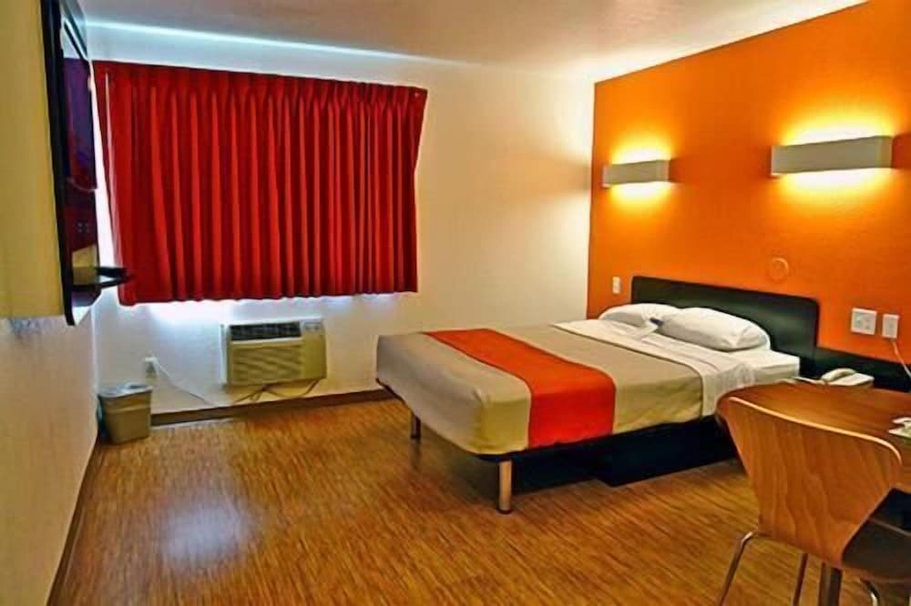 Motel 6 McKinney TX North - photo 14