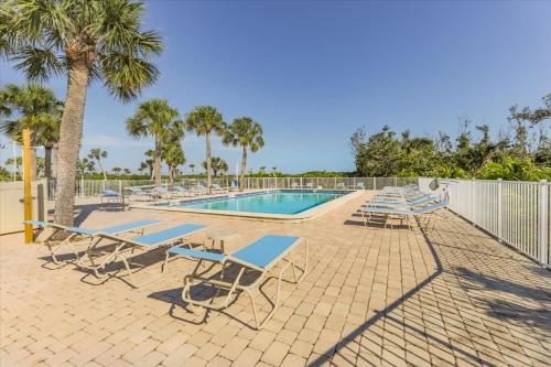 Sandpiper Beach 505 - photo 13