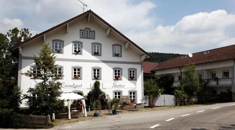 Landgut Stetter — hotel in Schollnach