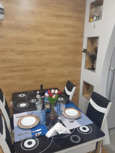 Мате Apartment