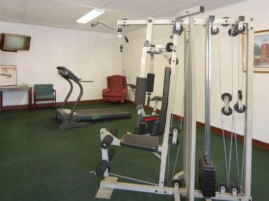 Sunrise Inn and Suites - photo 10