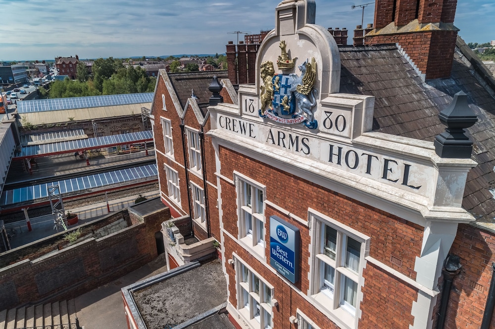Crewe Arms Hotel - carbon neutral hotel in Crewe