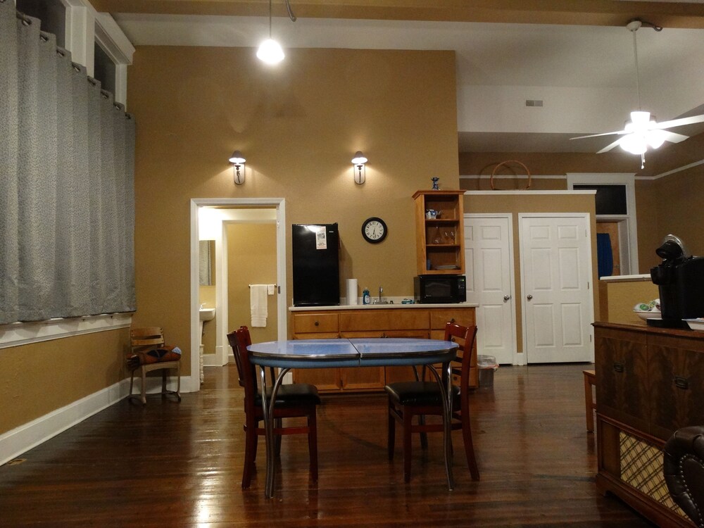 Davie School Inn - photo 21