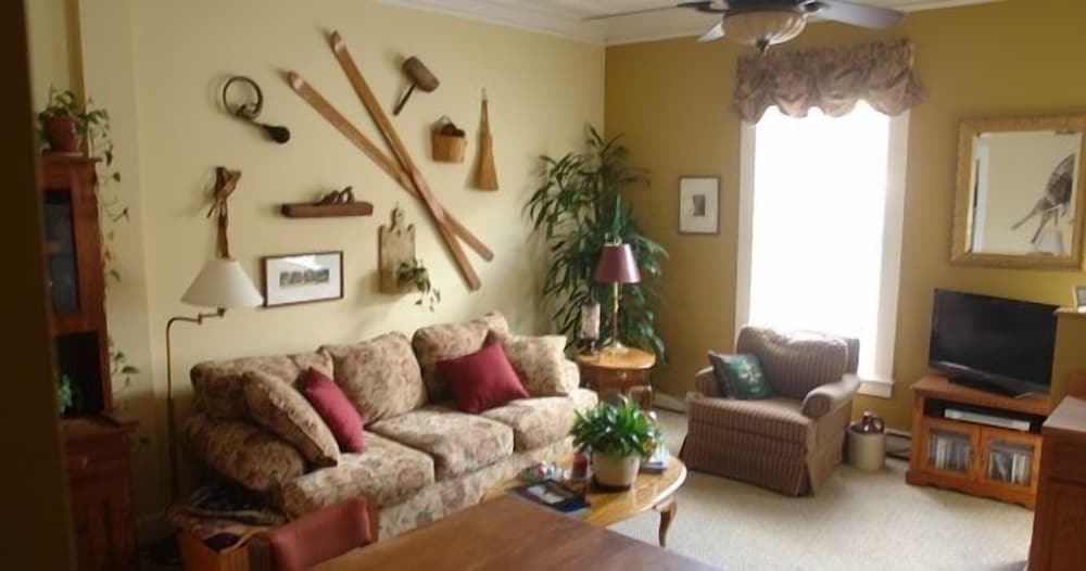 Bristol Suites - photo 39