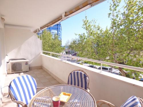 Apartamento Azul Puerto — 4-Star Luxury Hotel in Marbella, Spain