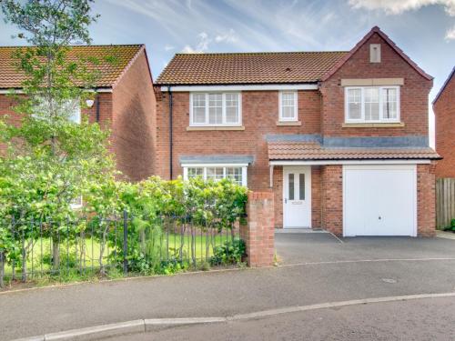 4 Bed in Seahouses oc 73924 in Seahouses, United Kingdom