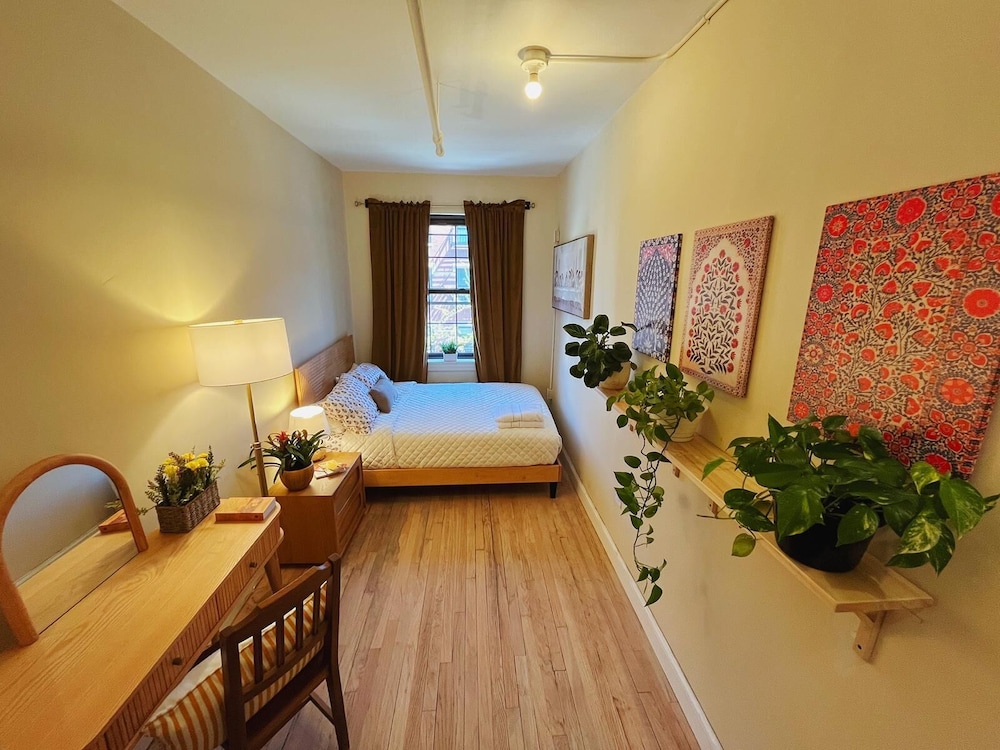 Interfaith 21 — 4-Star Luxury Hotel in New York City, United States