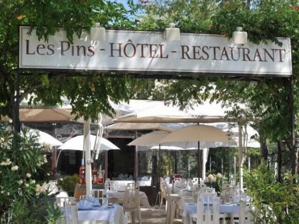 Hotel Restaurant Les Pins in Saint-Tropez, France