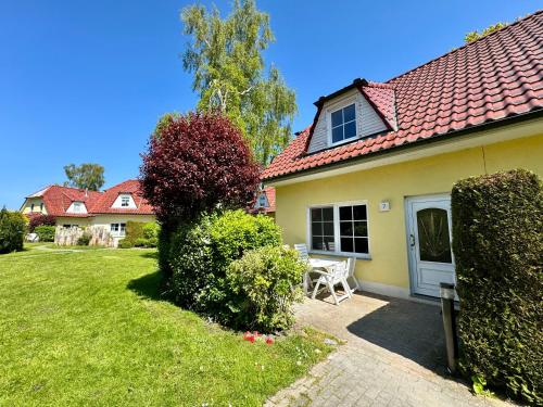 Haus Vier Jahreszeiten — 4-Star Luxury Hotel in Zingst, Germany
