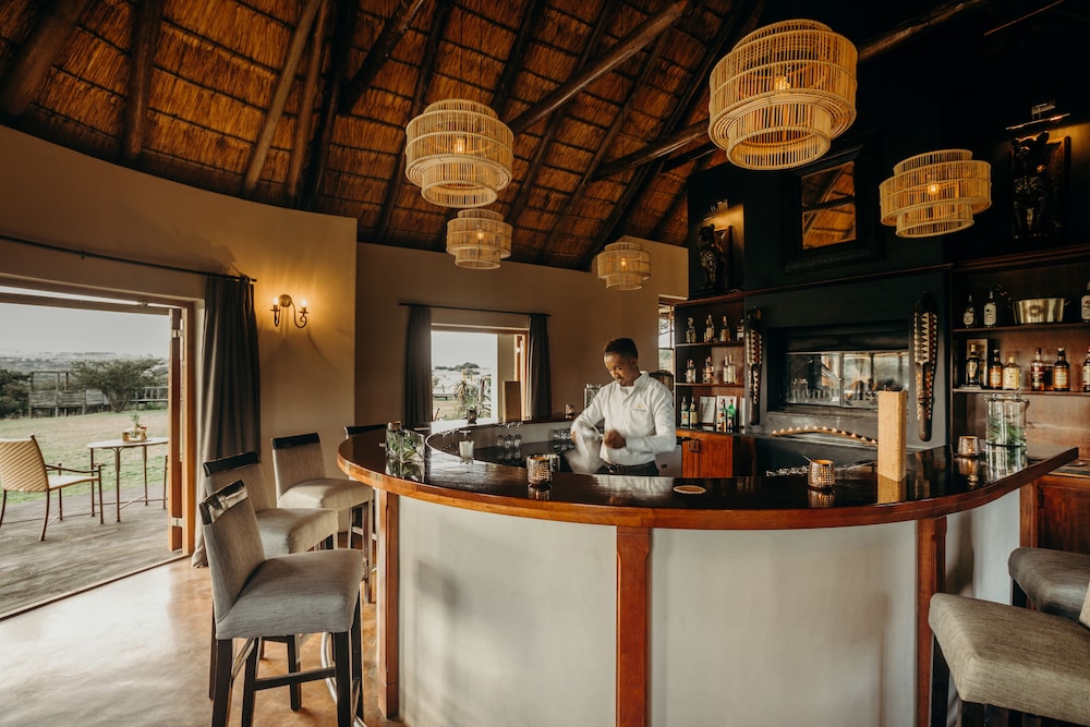Hlosi Game Lodge