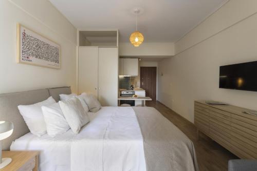 Renovated Studio with Sea View in Palaio Faliro — 4-Star Luxury Hotel in Athens, Greece