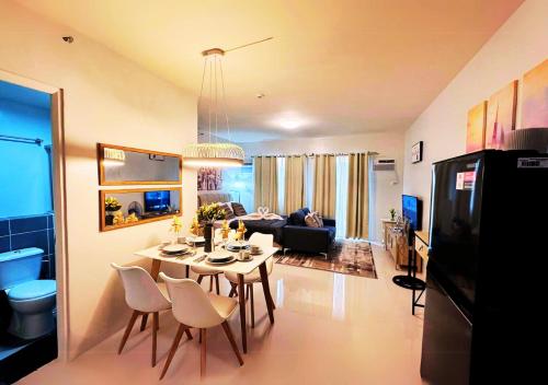 Open Studio with a Balcony & FREE Private Pool Gym & Parking B2 2Garnet — 4-Star Luxury Hotel in Puerto Princesa, Philippines